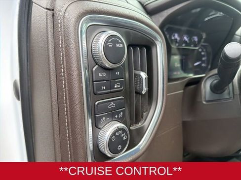 Used 2020 GMC Sierra 1500 SLE w/ SLE Value Package AWD/4WD image 8