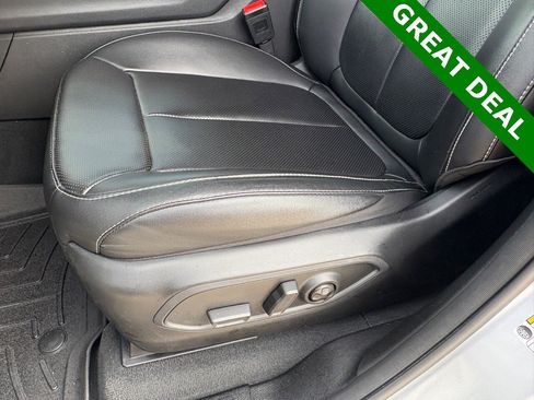 Used 2025 Jeep Grand Cherokee Limited w/ Luxury Tech Group II image 32