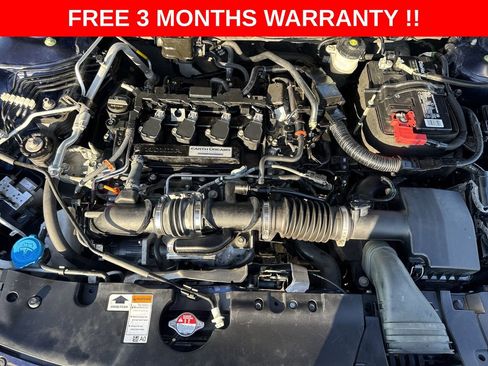 Used 2018 Honda Accord Touring image 11