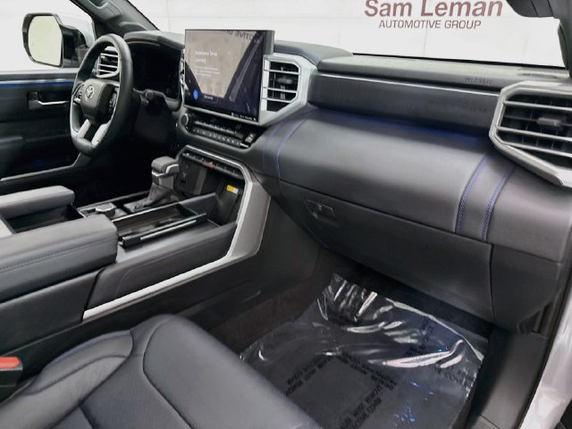 Used 2024 Toyota Tundra Platinum AWD/4WD image 31