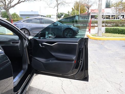 Used 2017 Tesla Model S 75D image 23