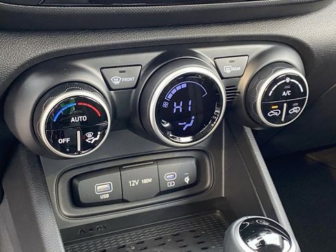 New 2026 Hyundai Venue SEL image 18