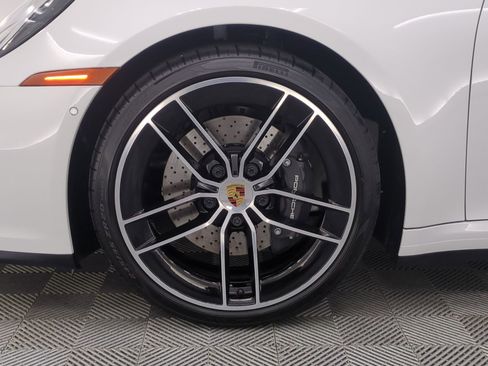 Certified 2025 Porsche 911 Carrera RWD image 26