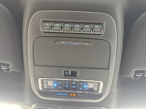 Certified 2025 Ford F250 Platinum AWD/4WD image 23