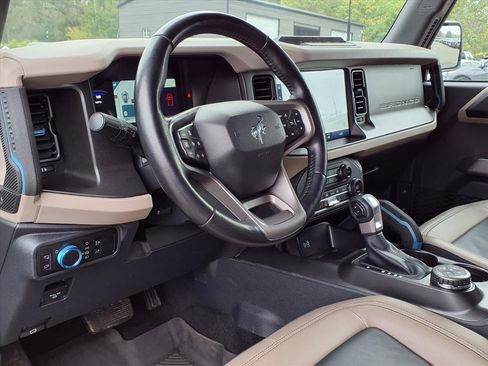 Used 2023 Ford Bronco Wildtrak image 21