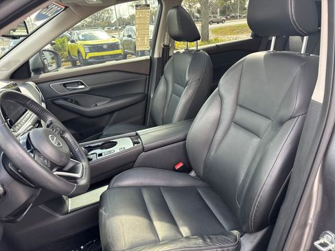 Certified 2021 Nissan Rogue SL w/ Premium Package image 26