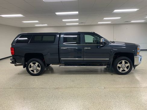Used 2018 Chevrolet Silverado 2500 LTZ w/ LTZ Plus Package AWD/4WD image 5