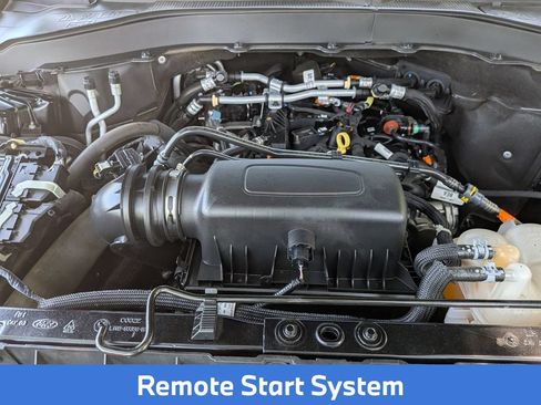 Used 2023 Ford Explorer XLT w/ Equipment Group 202A RWD image 15