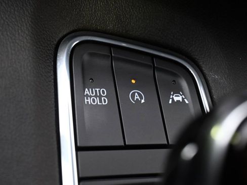 Certified 2023 Cadillac Escalade Premium Luxury image 36