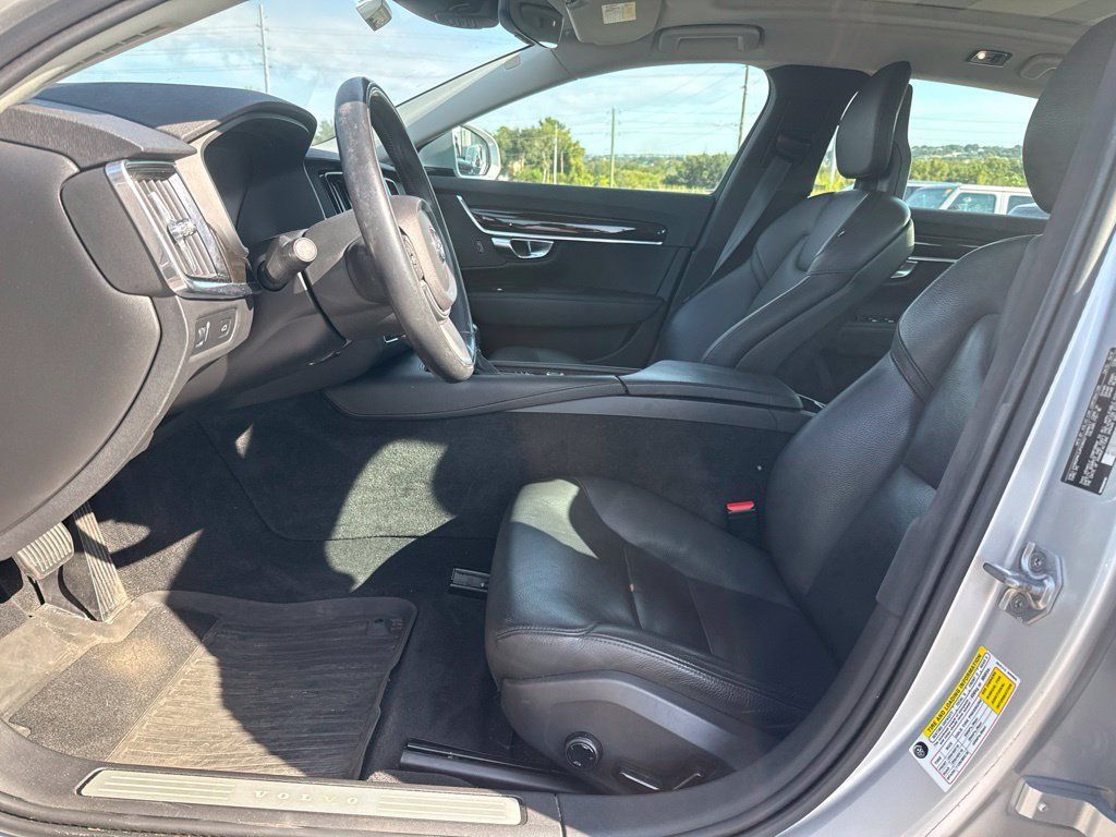 Used 2018 Volvo S90 T6 Momentum w/ Convenience Package AWD/4WD image 6