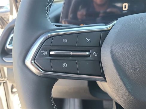 New 2026 Chevrolet Traverse LT image 29