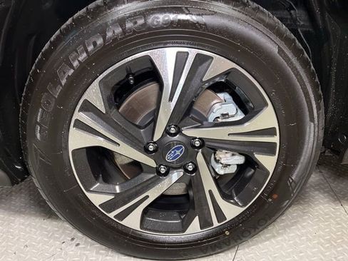 Certified 2025 Subaru Crosstrek 2.0i Premium image 21