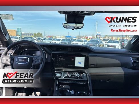 Used 2026 GMC Sierra 1500 AT4 w/ AT4 Premium Package AWD/4WD image 45