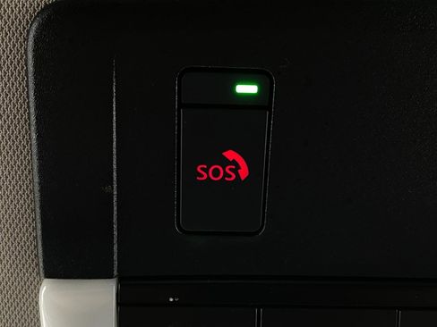 Certified 2023 Nissan Rogue SV image 26