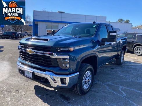 New 2026 Chevrolet Silverado 2500 LT w/ All Star Edition image 3