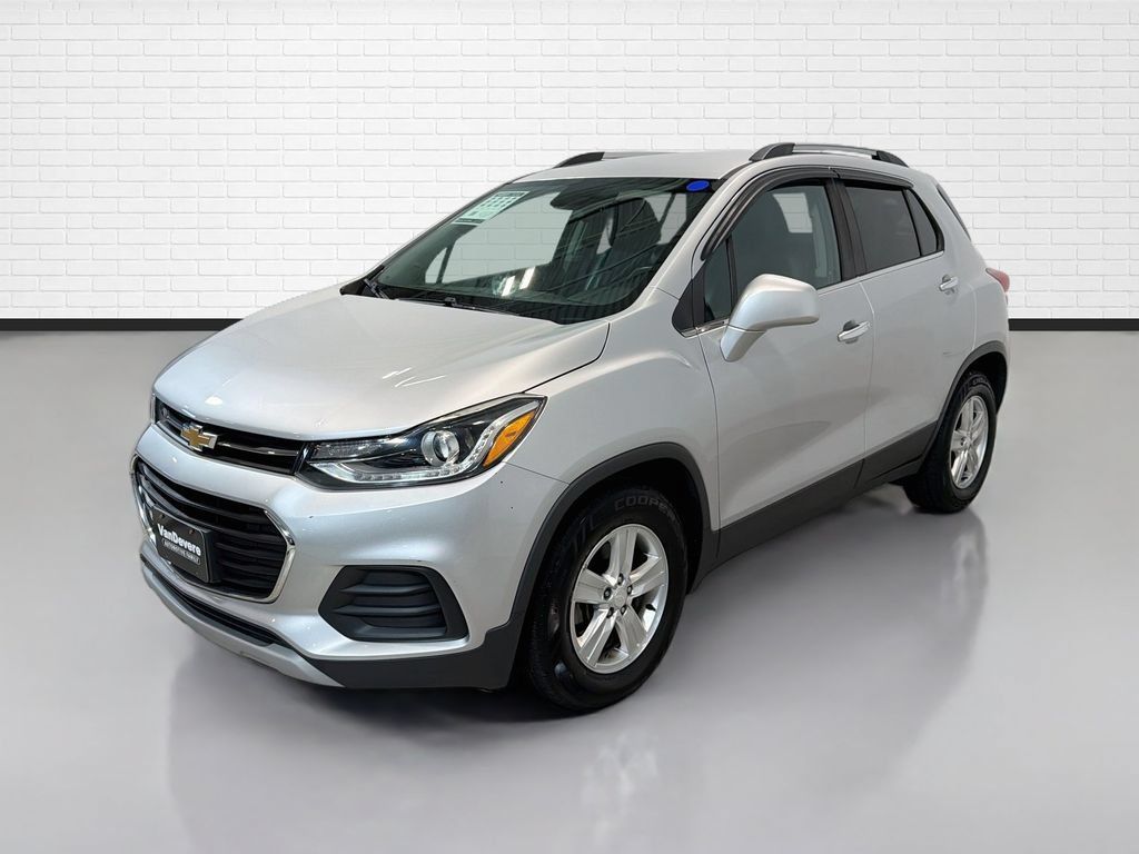 Used 2019 Chevrolet Trax LT w/ LT Convenience Package FWD image 5