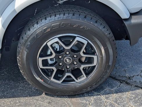 New 2026 Ford Bronco Outer Banks AWD/4WD image 17