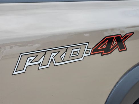 Used 2023 Nissan Frontier PRO-4X w/ Pro-4X Premium Package AWD/4WD image 13