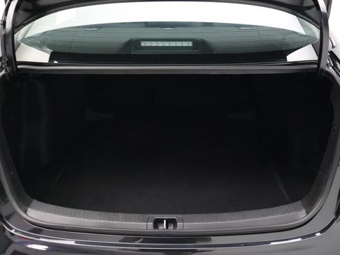 Used 2022 Toyota Corolla LE FWD image 22