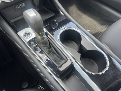 Certified 2023 Nissan Altima 2.5 SV FWD image 8