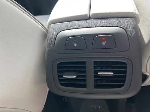 Used 2025 Buick Envision Avenir image 13