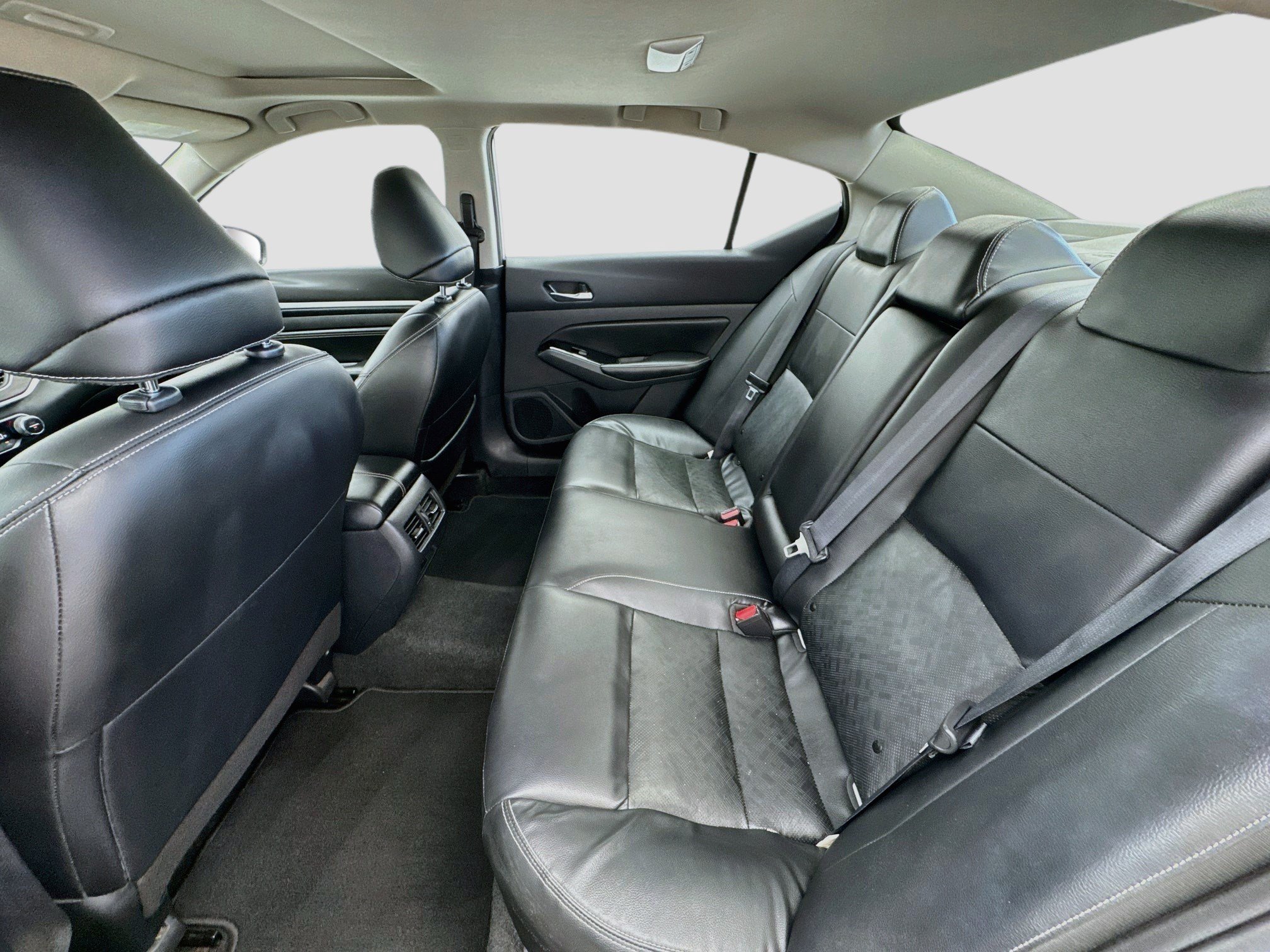 Used 2023 Nissan Altima 2.5 SL FWD image 16