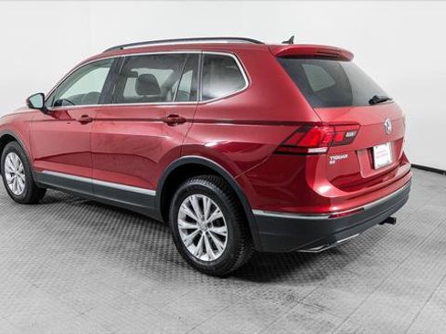 Used 2018 Volkswagen Tiguan SE w/ Panoramic Sunroof Package AWD/4WD image 6