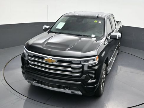Used 2024 Chevrolet Silverado 1500 High Country image 25