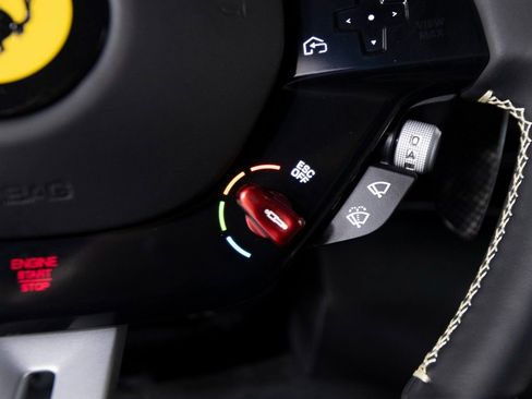 Used 2025 Ferrari Purosangue image 29