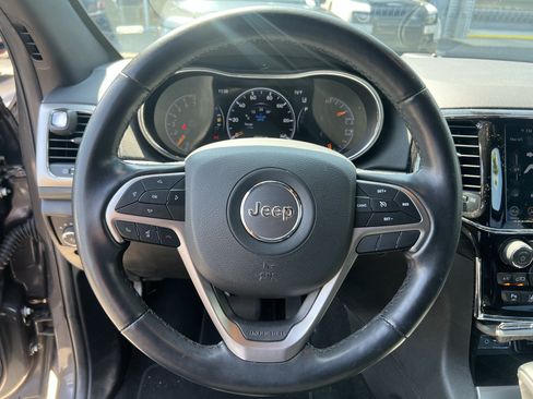 Used 2021 Jeep Grand Cherokee Laredo X AWD/4WD image 19
