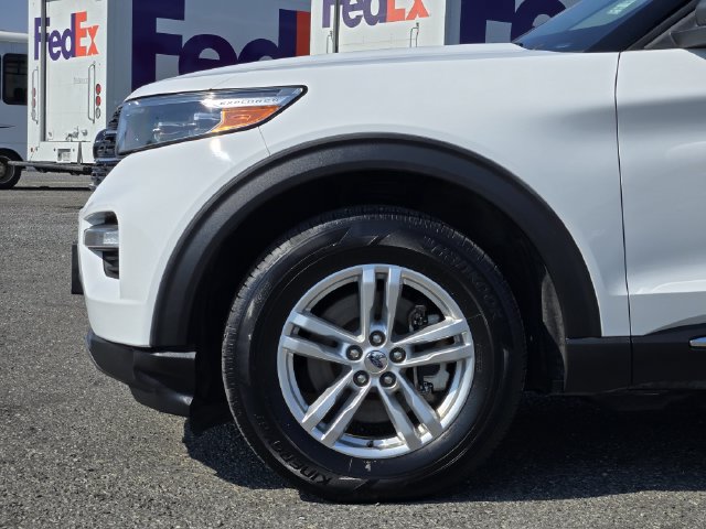 Certified 2020 Ford Explorer XLT w/ Equipment Group 202A RWD image 9