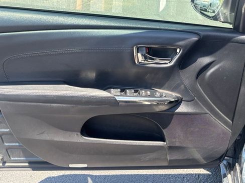 Used 2015 Toyota Avalon XLE FWD image 6