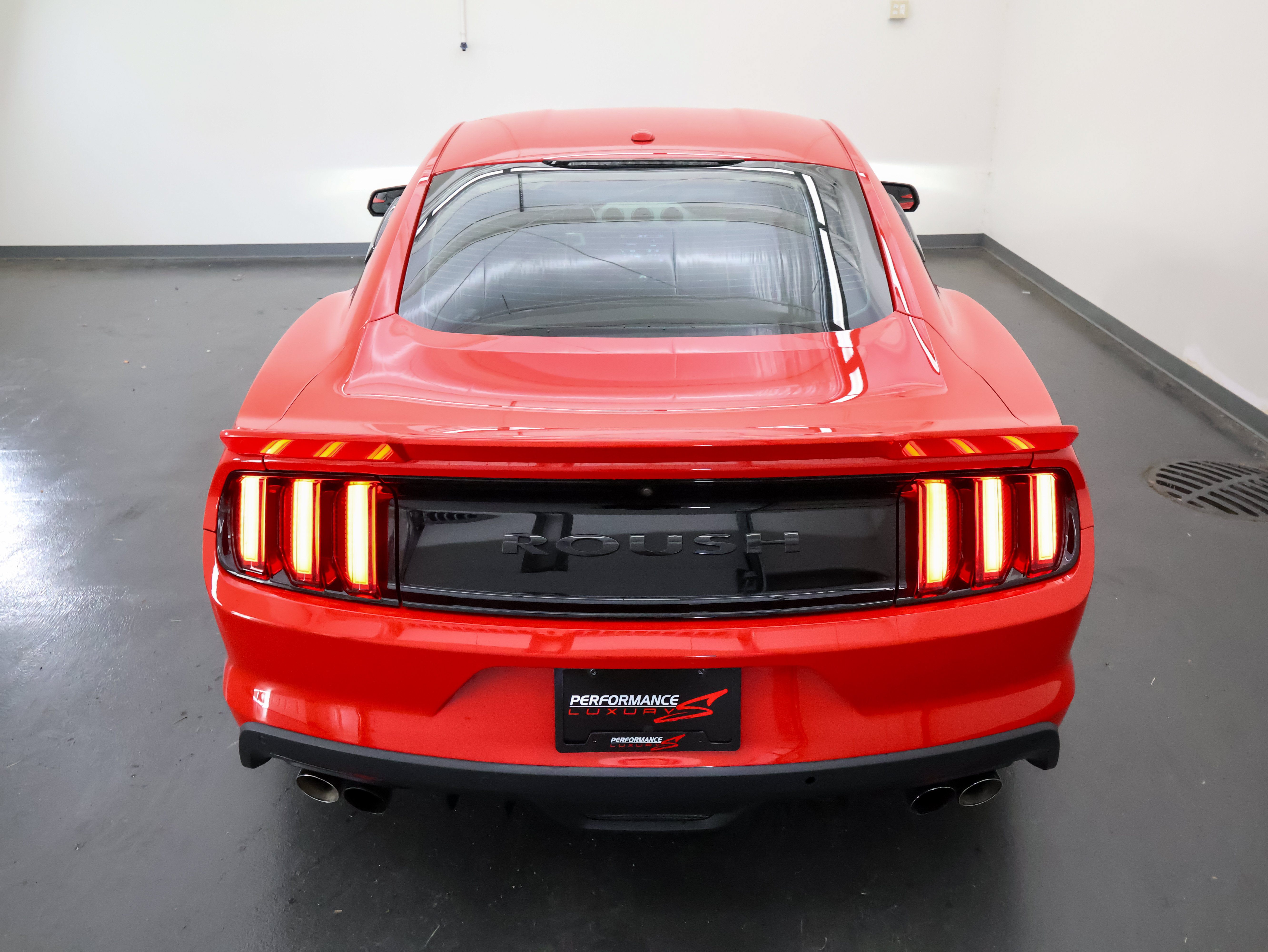 Used 2015 Ford Mustang GT Premium w/ Enhanced Security Package RWD image 10