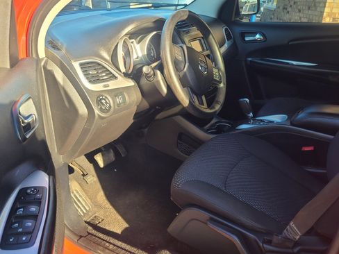 Used 2016 Dodge Journey SXT w/ Comfort/Convenience Group image 5