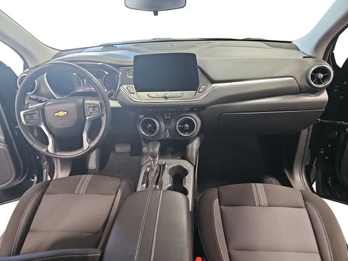 Used 2025 Chevrolet Blazer LT AWD/4WD image 9