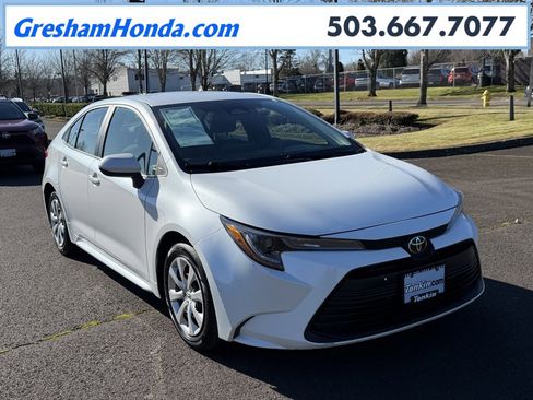 Used 2024 Toyota Corolla LE image 1