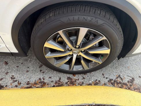 Used 2025 Acura MDX w/ Technology Package image 25