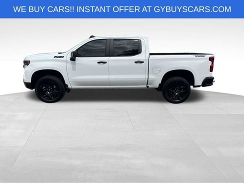 Used 2024 Chevrolet Silverado 1500 LT Trail Boss w/ LT Trail Boss Premium Package AWD/4WD image 3