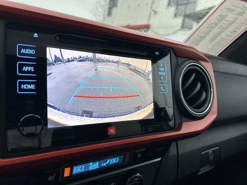 Certified 2019 Toyota Tacoma TRD Off-Road image 23