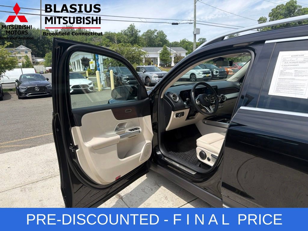 Used 2022 Mercedes-Benz GLB 250 4MATIC w/ Premium Package Lite image 22