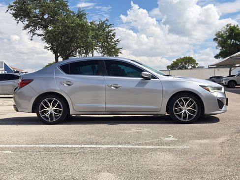 Used 2020 Acura ILX FWD image 3