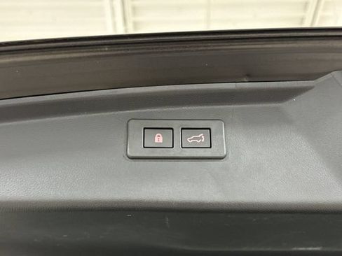 Used 2022 Subaru Outback Premium AWD/4WD image 29