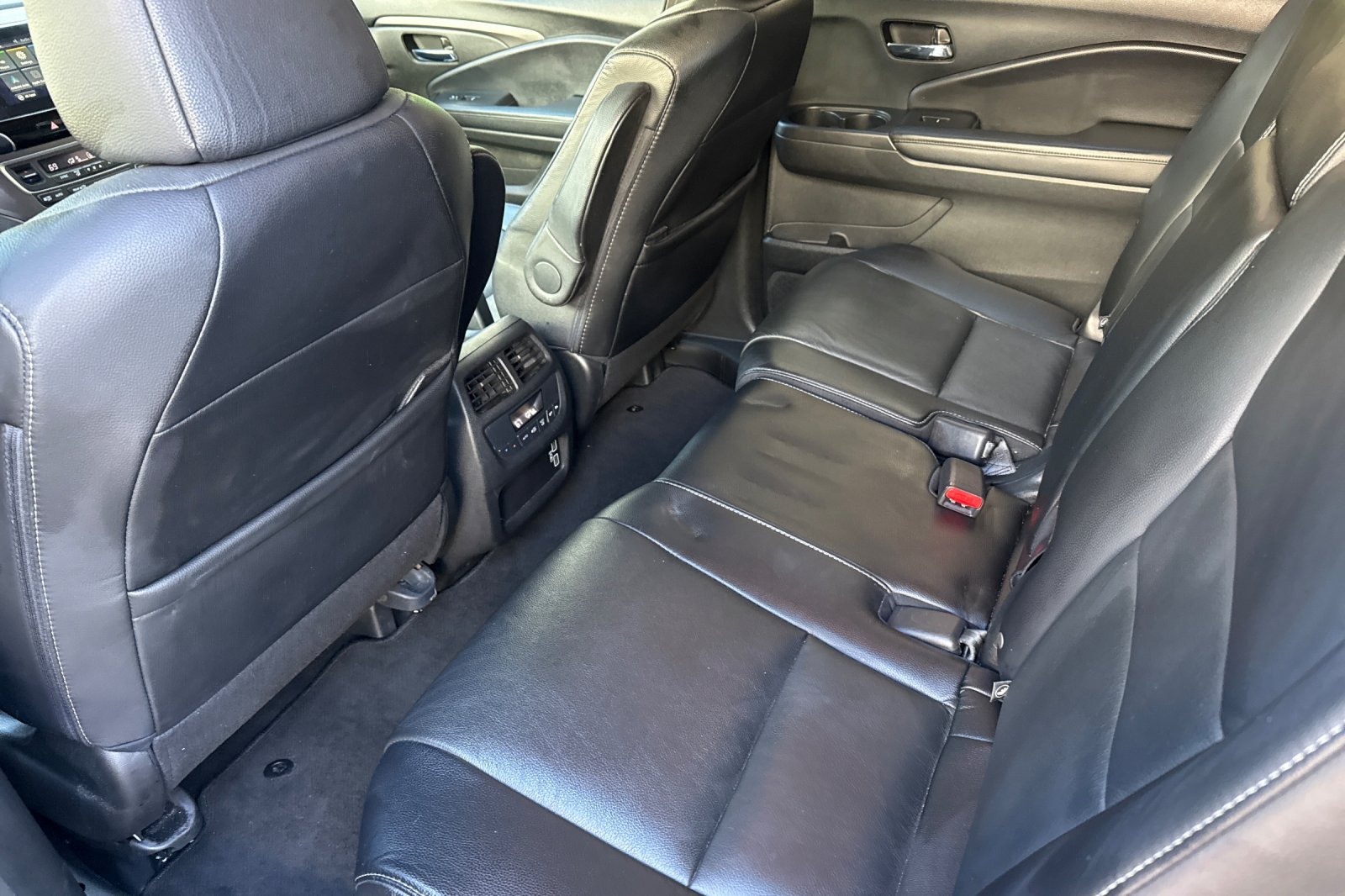 Used 2021 Honda Pilot Special Edition image 14