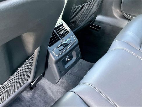 Used 2023 Audi A4 2.0T Premium image 10