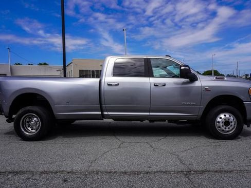 Used 2024 RAM 3500 Big Horn w/ Sport Appearance Package AWD/4WD image 29