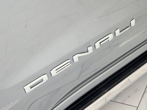 Used 2024 GMC Sierra 1500 Denali w/ Denali Reserve Package AWD/4WD image 12