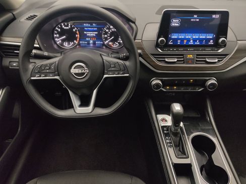 Used 2023 Nissan Altima 2.5 SV image 22