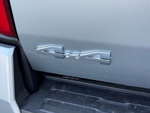 New 2025 Toyota Tacoma SR5 image 12