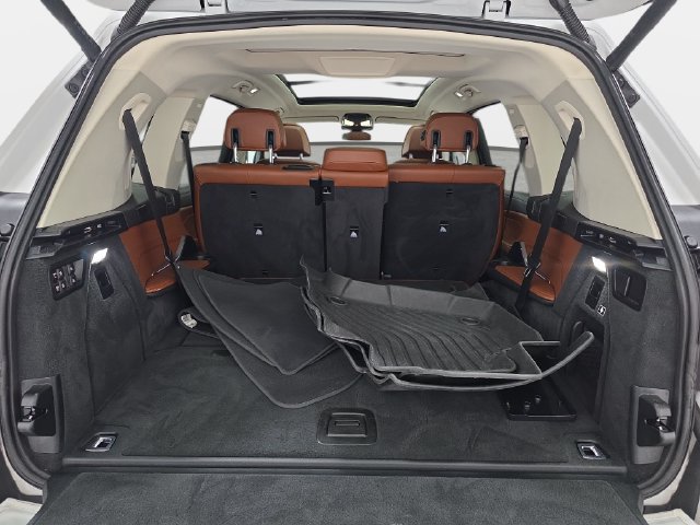 Used 2023 BMW X7 xDrive40i AWD/4WD image 33