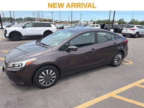 Used 2018 Kia Forte LX w/ LX Popular Package FWD image 1